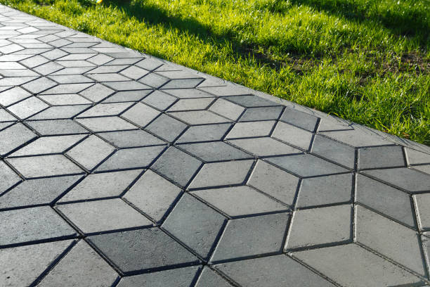 Best Driveway Resurfacing Pavers  in Newport, RI