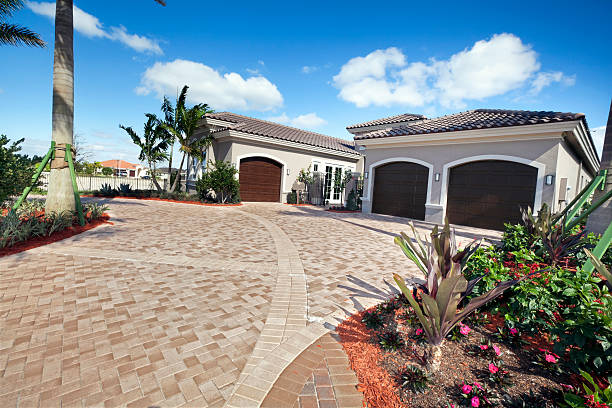  Newport, RI Driveway Pavers Pros